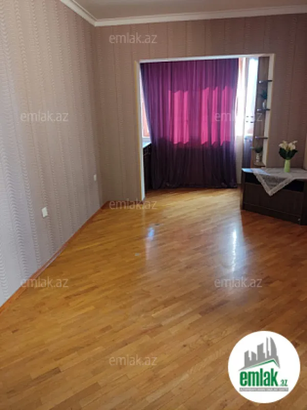 Satılır 2 otaqlı köhnə tikili 65 m²