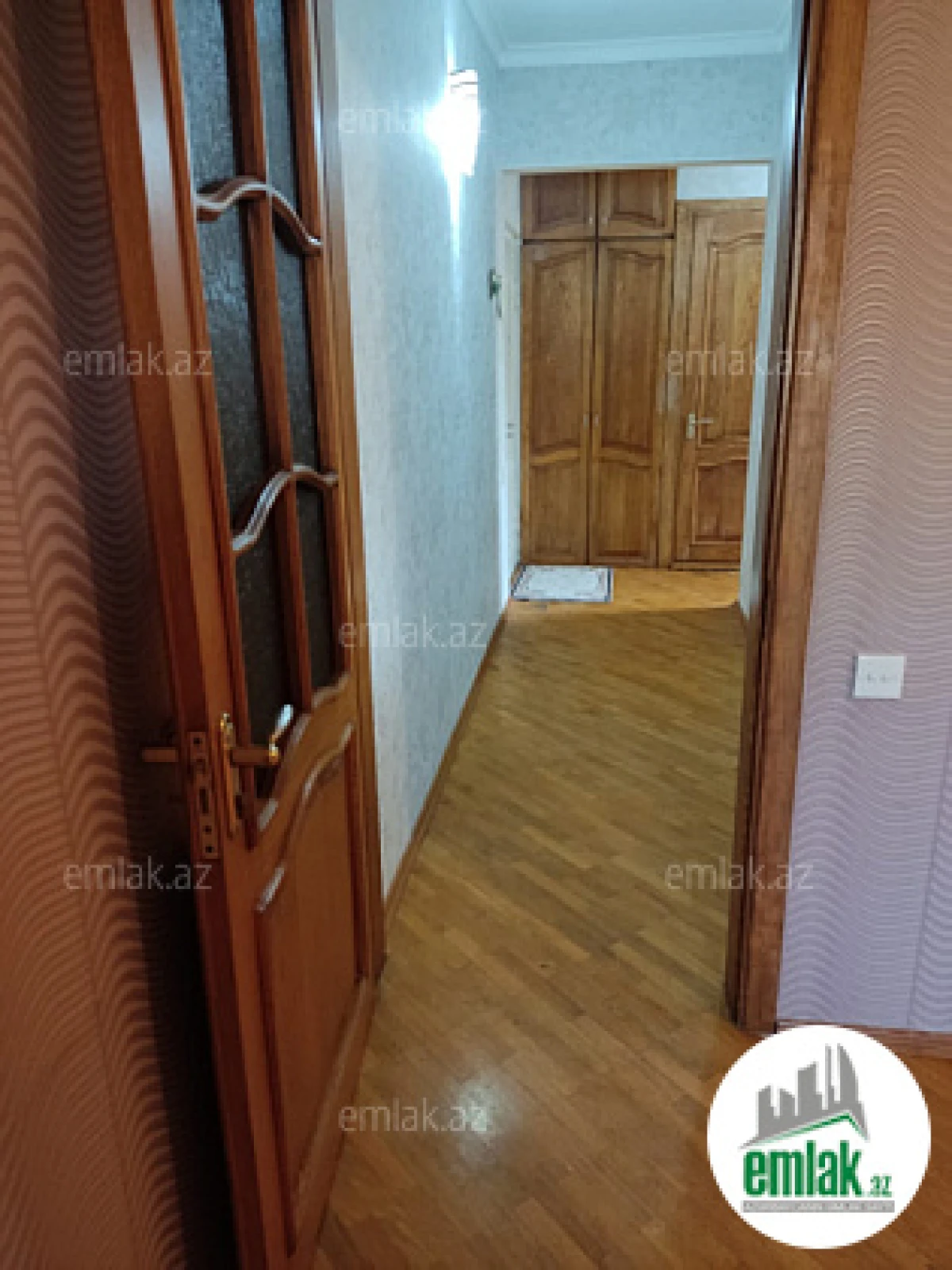 Satılır 2 otaqlı köhnə tikili 65 m²