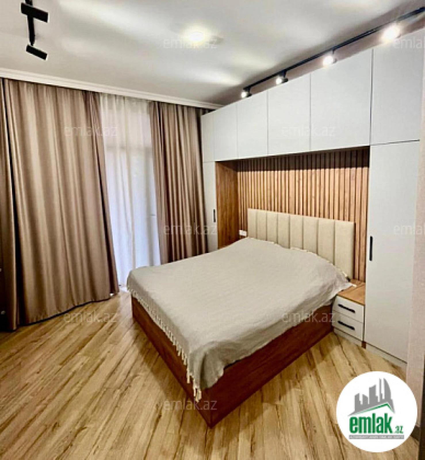 Satılır 2 otaqlı yeni tikili 61 m²