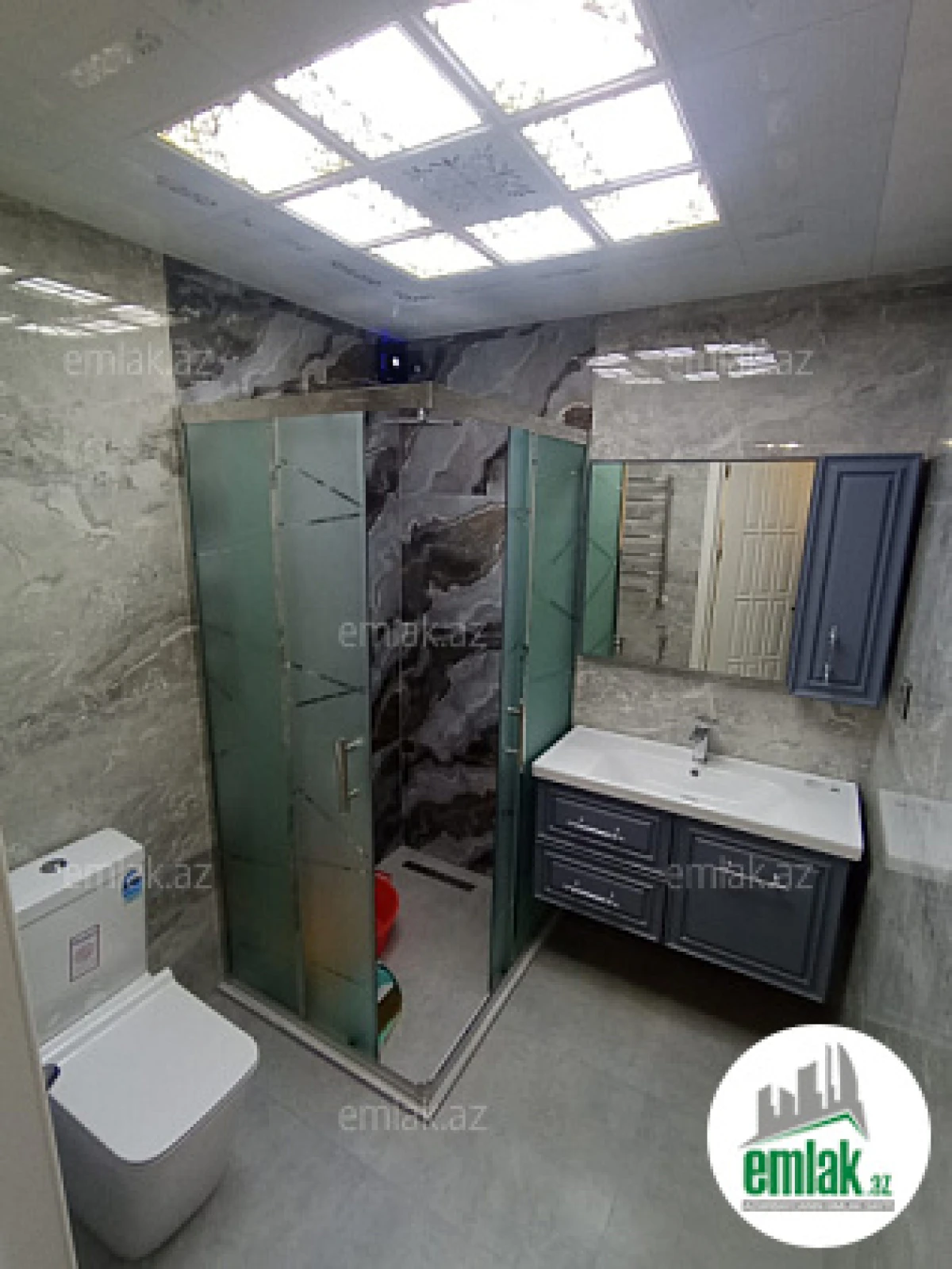 Satılır 3 otaqlı köhnə tikili 95 m²