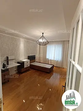 Satılır 3 otaqlı köhnə tikili 95 m²