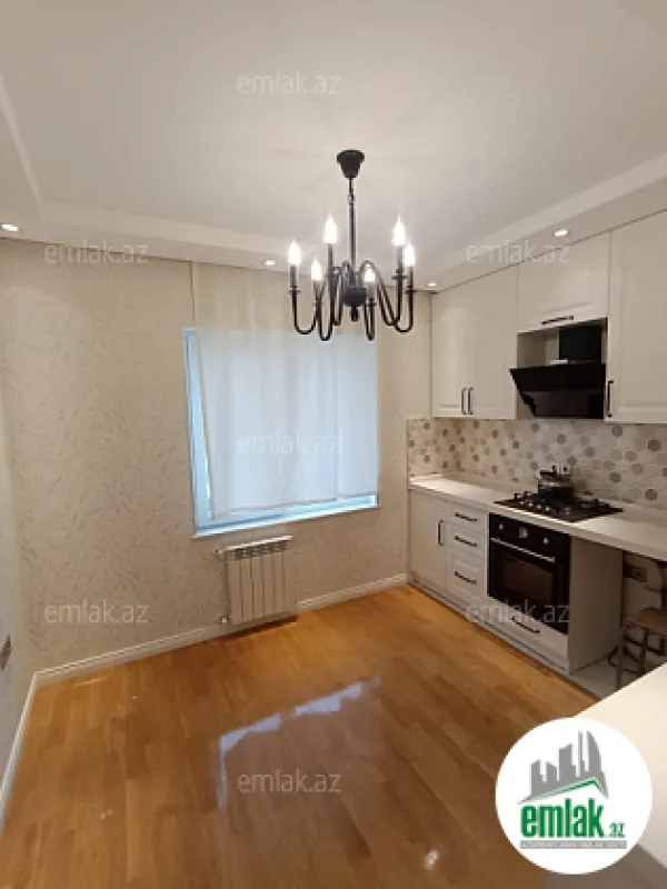 Satılır 3 otaqlı köhnə tikili 95 m²