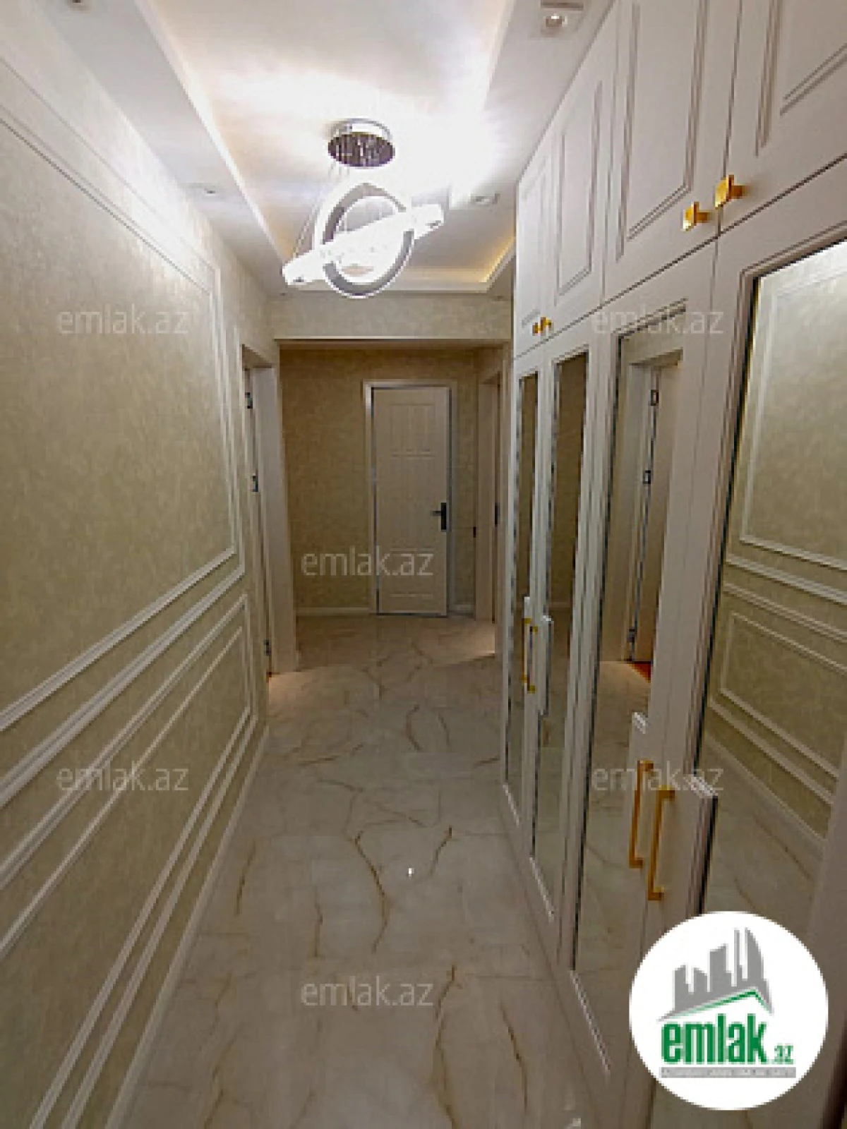 Satılır 3 otaqlı köhnə tikili 95 m²