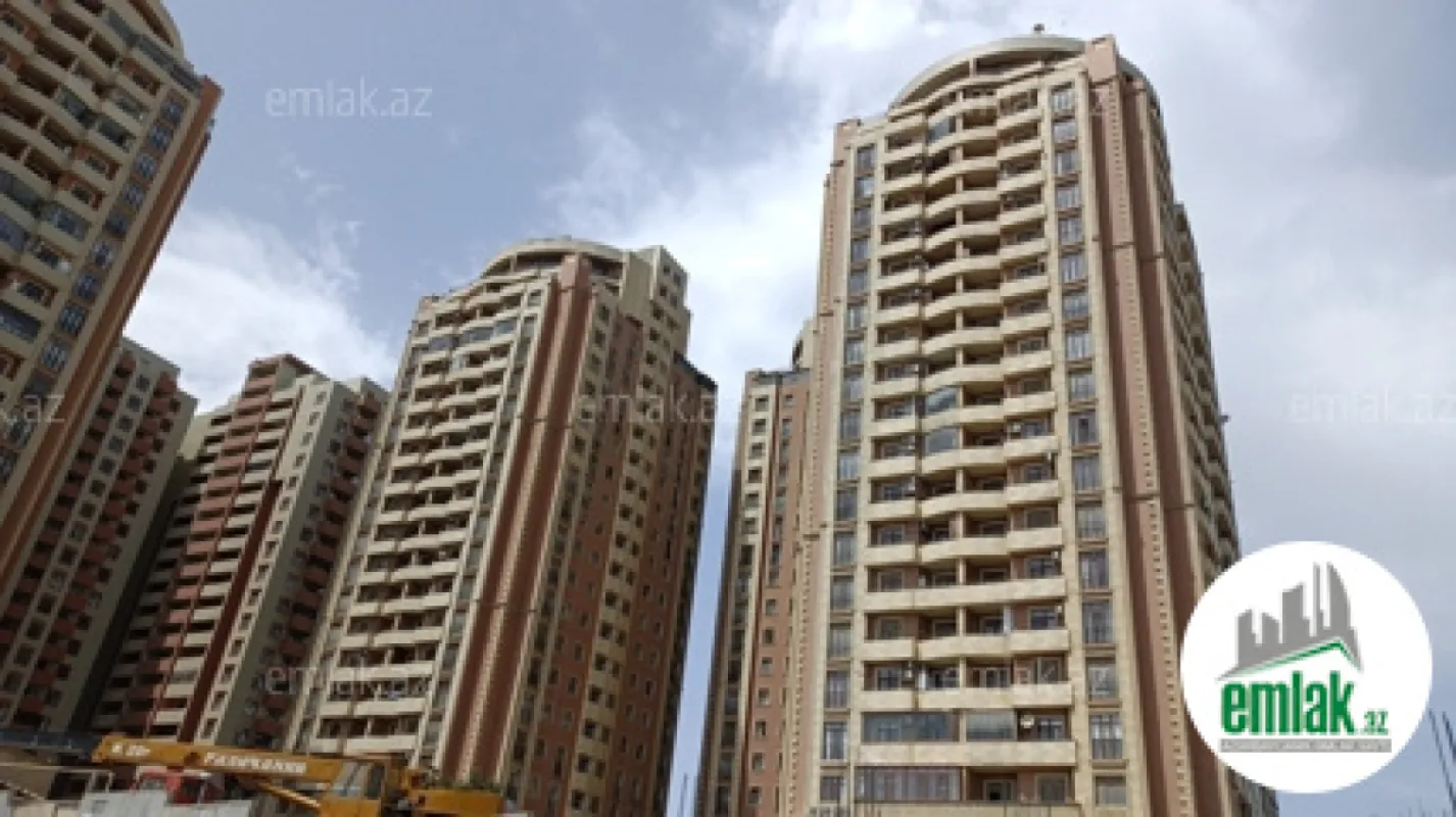 Satılır 3 otaqlı yeni tikili 160 m²