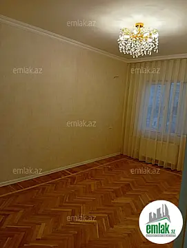 Satılır 2 otaqlı köhnə tikili 75 m²