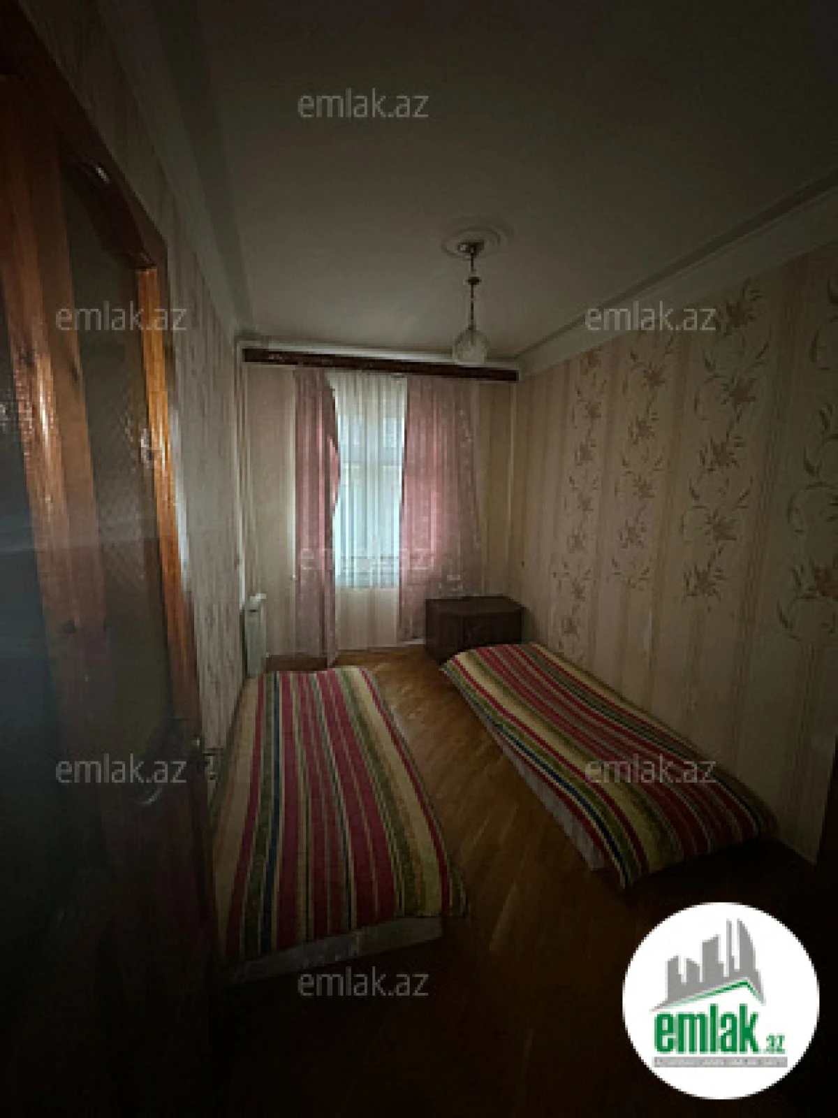 Satılır 3 otaqlı köhnə tikili 80 m²