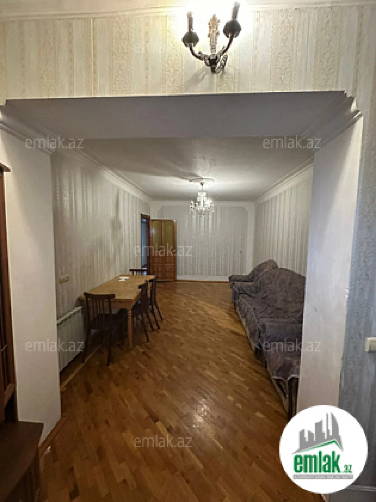 Satılır 3 otaqlı köhnə tikili 80 m²