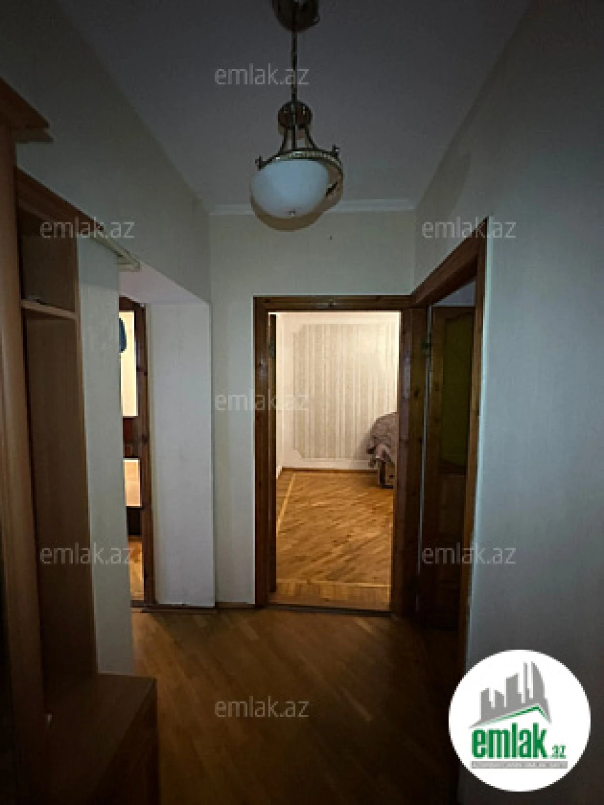 Satılır 3 otaqlı köhnə tikili 80 m²