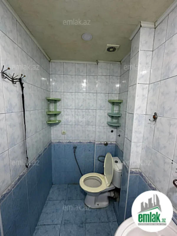 Satılır 3 otaqlı köhnə tikili 80 m²