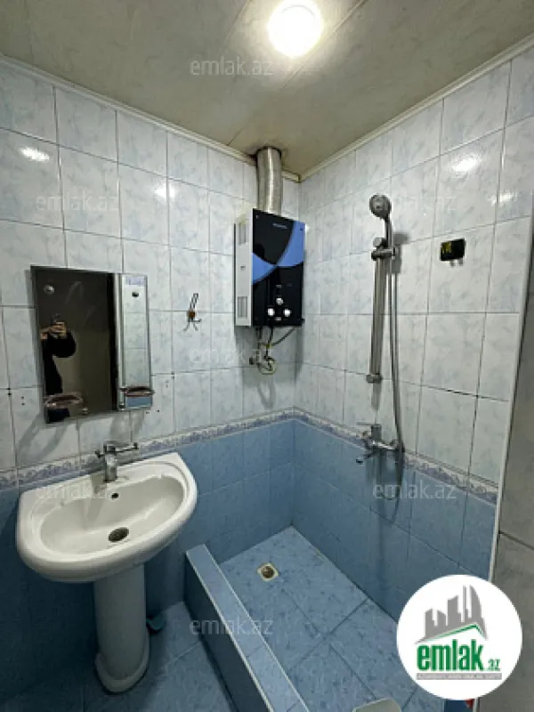 Satılır 3 otaqlı köhnə tikili 80 m²