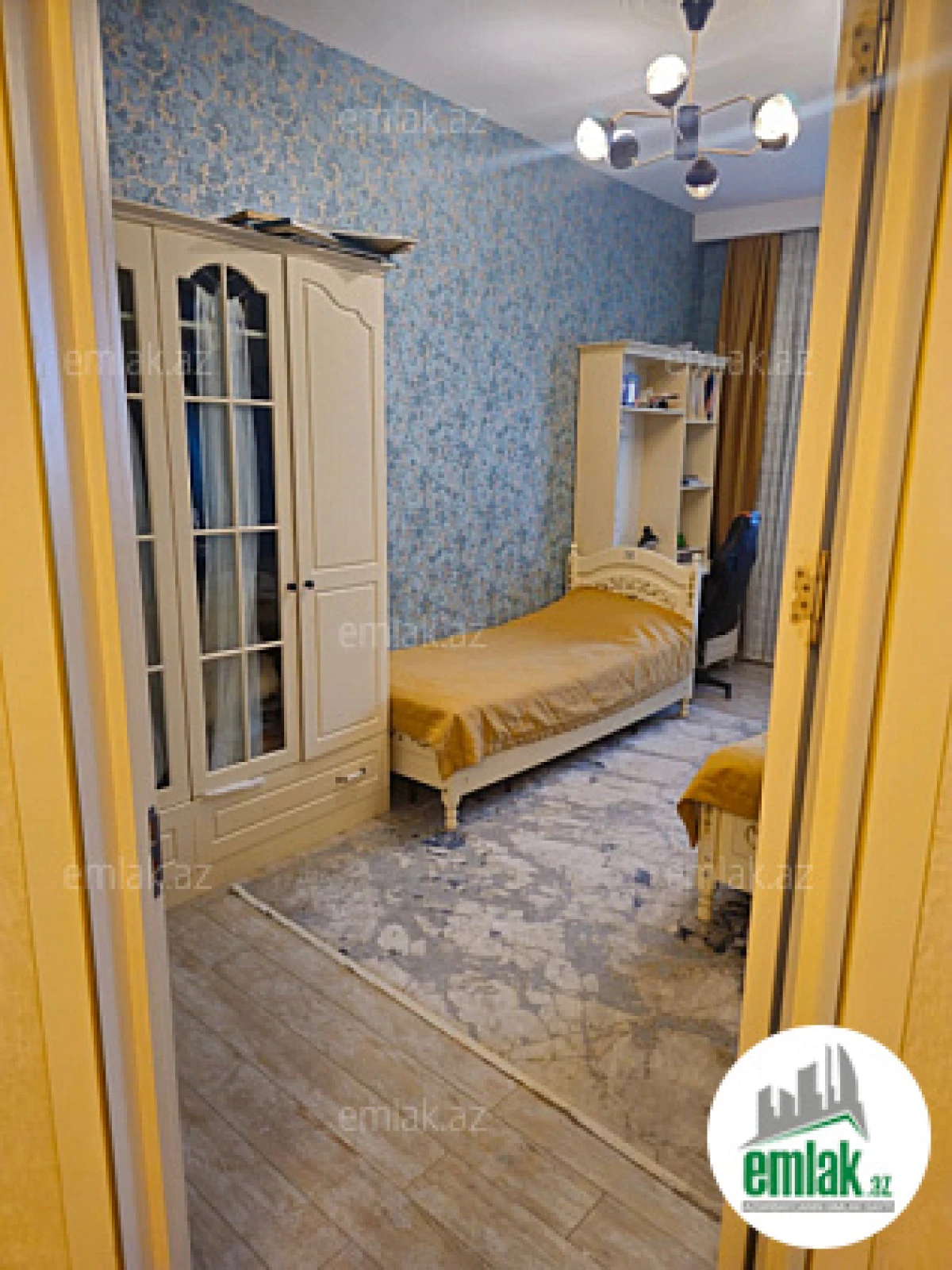 Satılır 3 otaqlı yeni tikili 130 m²