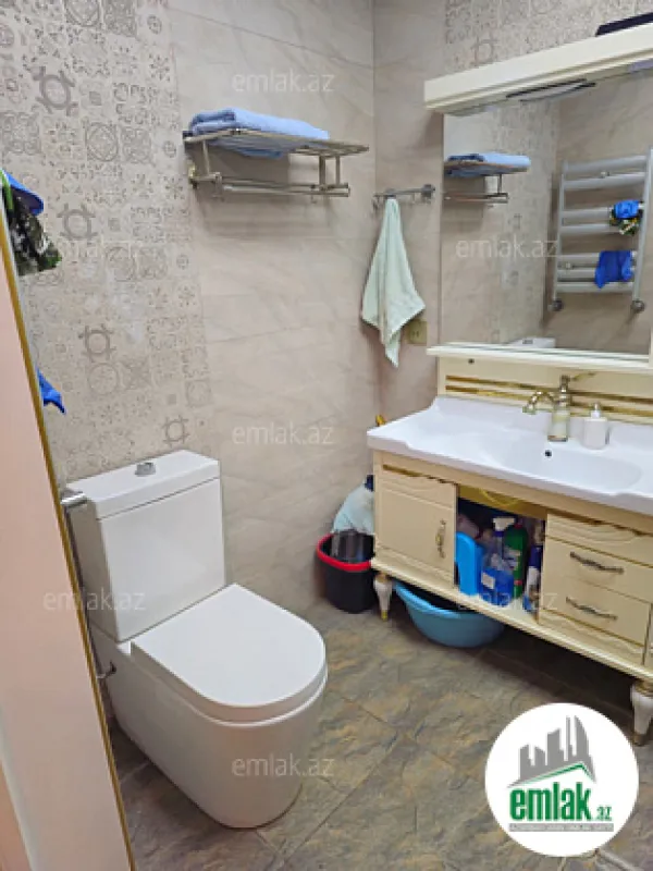 Satılır 3 otaqlı yeni tikili 130 m²