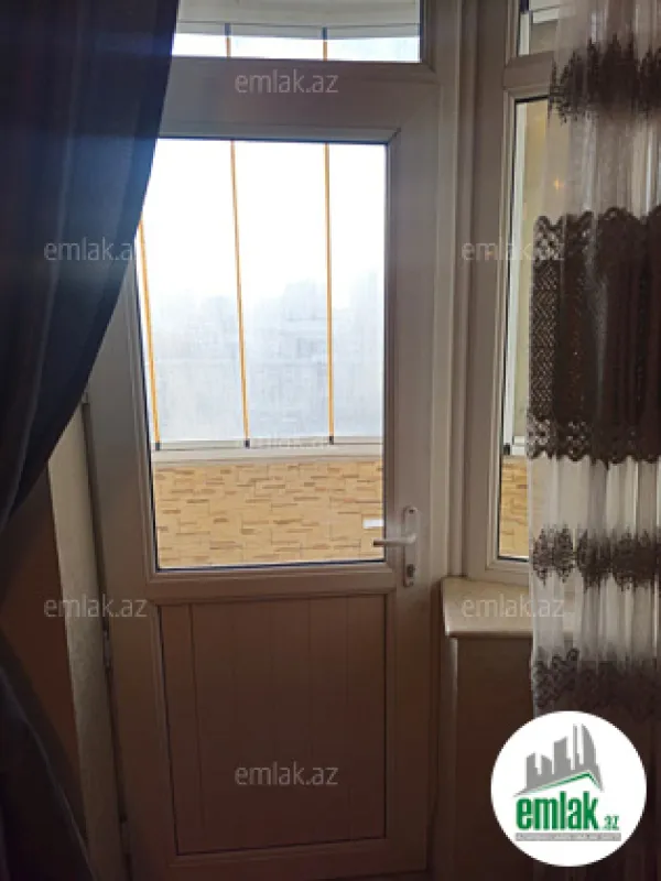 Satılır 3 otaqlı yeni tikili 130 m²