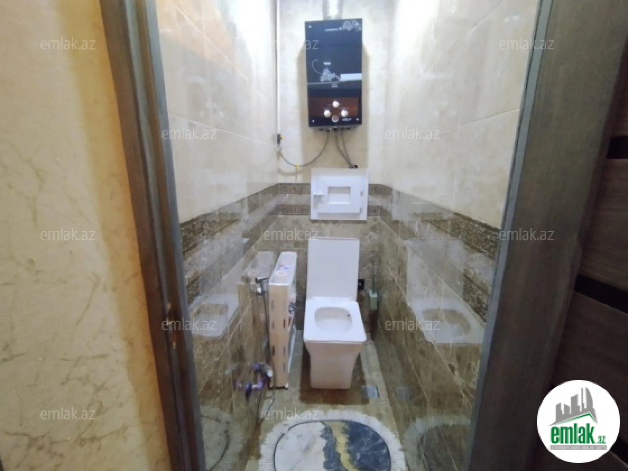 Satılır 4 otaqlı köhnə tikili 100 m²