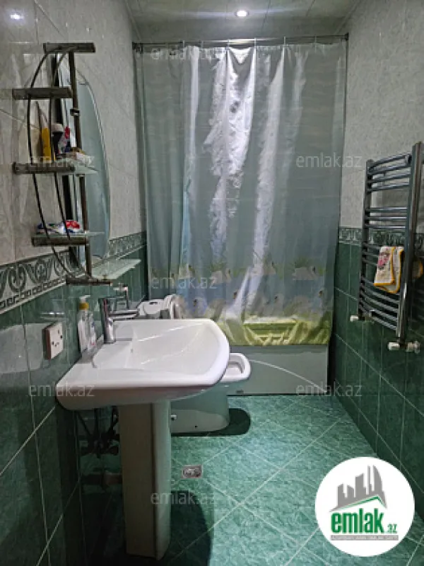 Satılır 3 otaqlı yeni tikili 78 m²