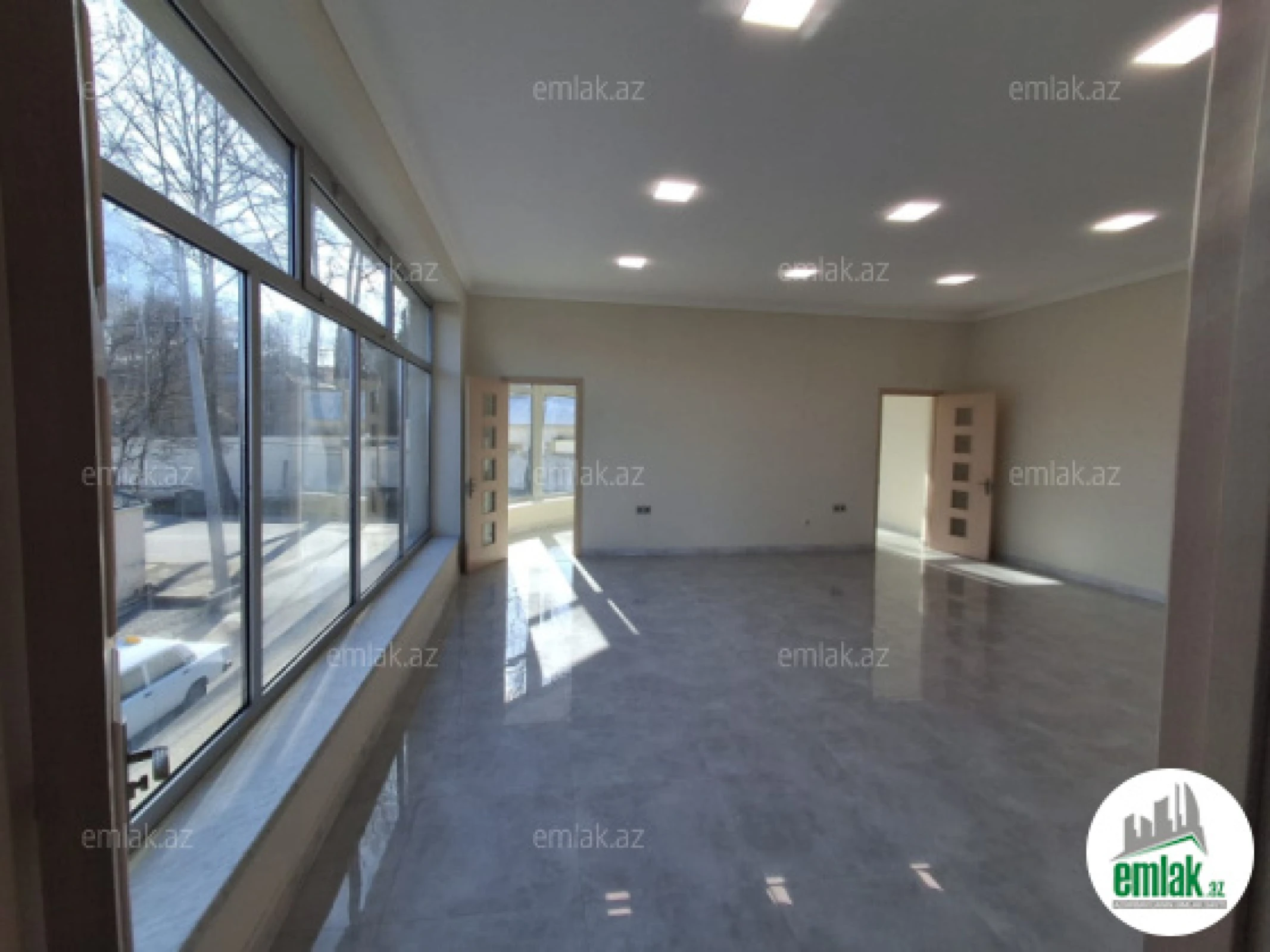Satılır 6 otaqlı obyekt 130 m²