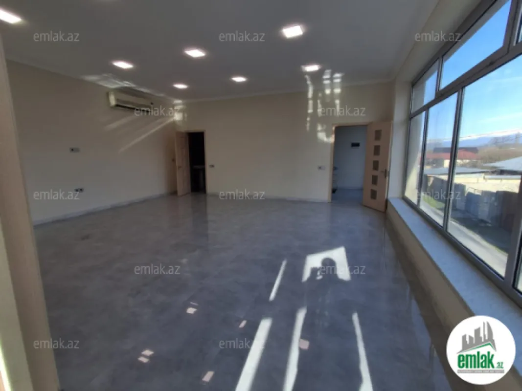 Satılır 6 otaqlı obyekt 130 m²