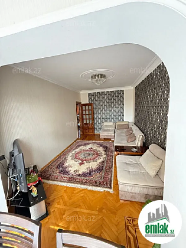 Satılır 3 otaqlı köhnə tikili 89 m²