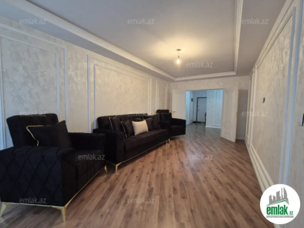 Satılır 3 otaqlı yeni tikili 115 m²