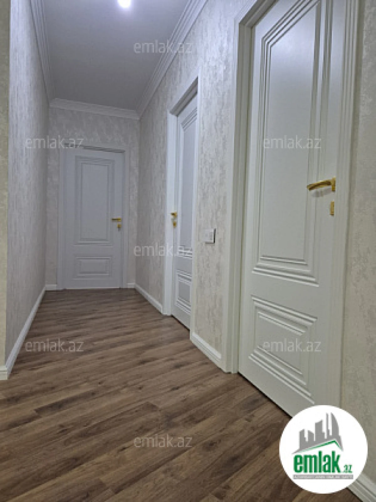 Satılır 3 otaqlı yeni tikili 115 m²