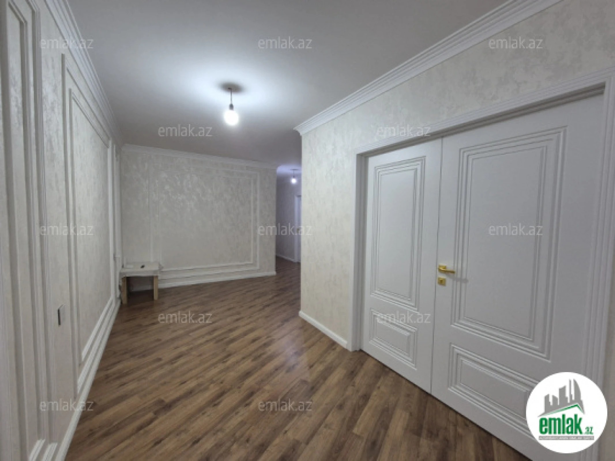 Satılır 3 otaqlı yeni tikili 115 m²