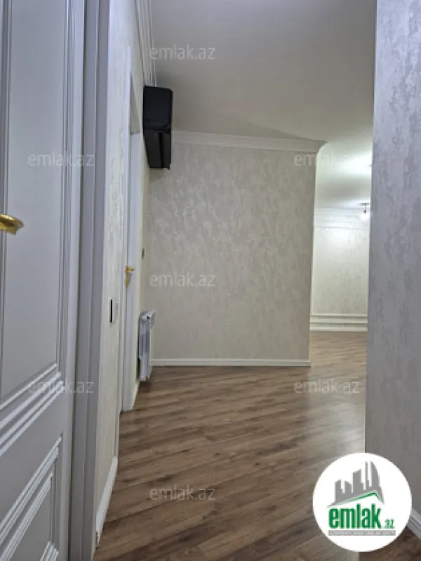 Satılır 3 otaqlı yeni tikili 115 m²