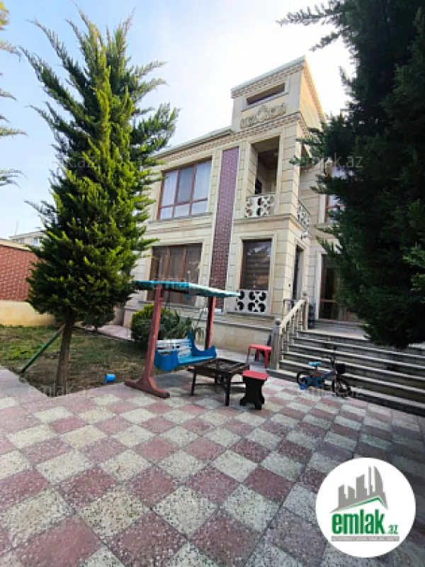 Satılır 4 otaqlı həyət evi 180 m²