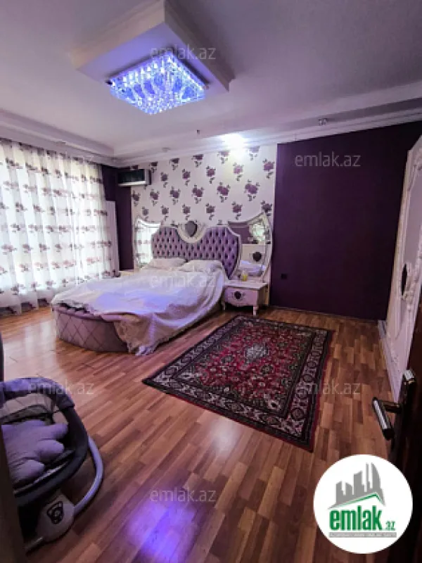 Satılır 4 otaqlı həyət evi 180 m²