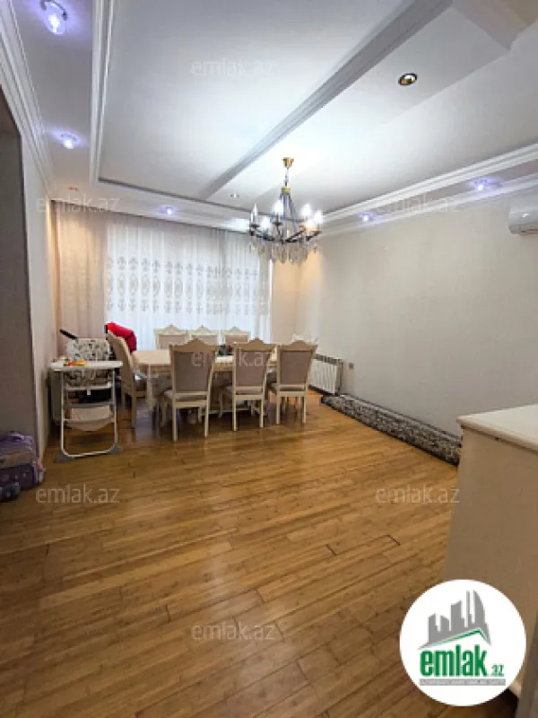 Satılır 4 otaqlı həyət evi 180 m²