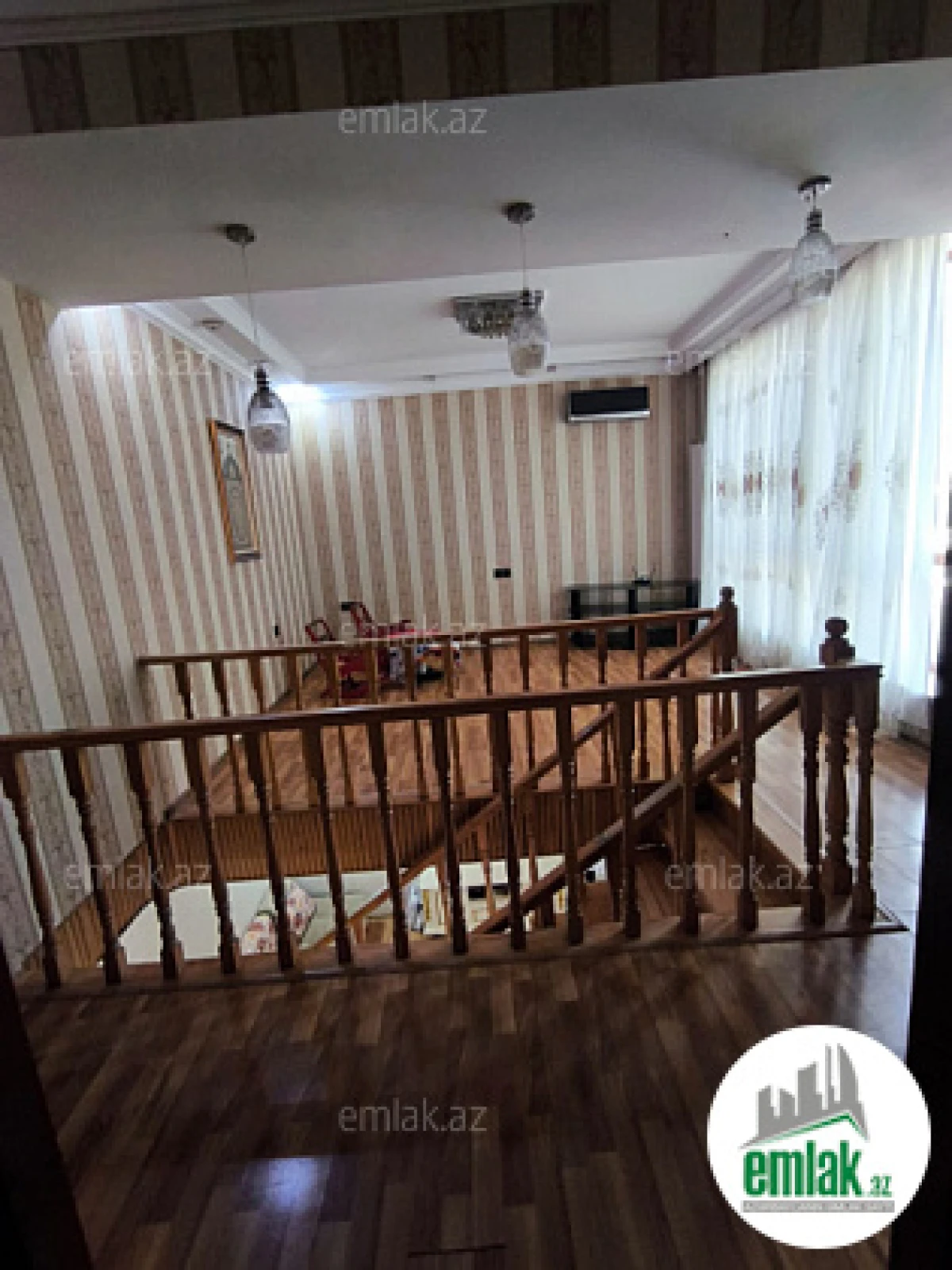 Satılır 4 otaqlı həyət evi 180 m²