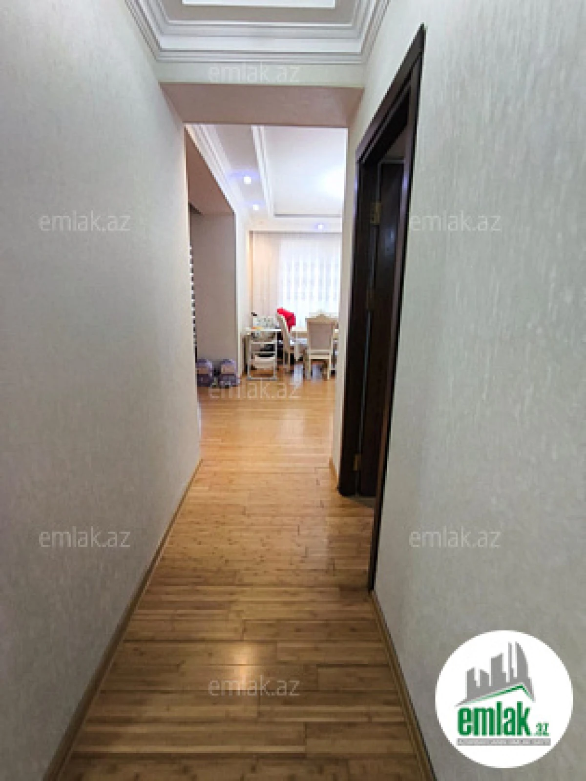 Satılır 4 otaqlı həyət evi 180 m²
