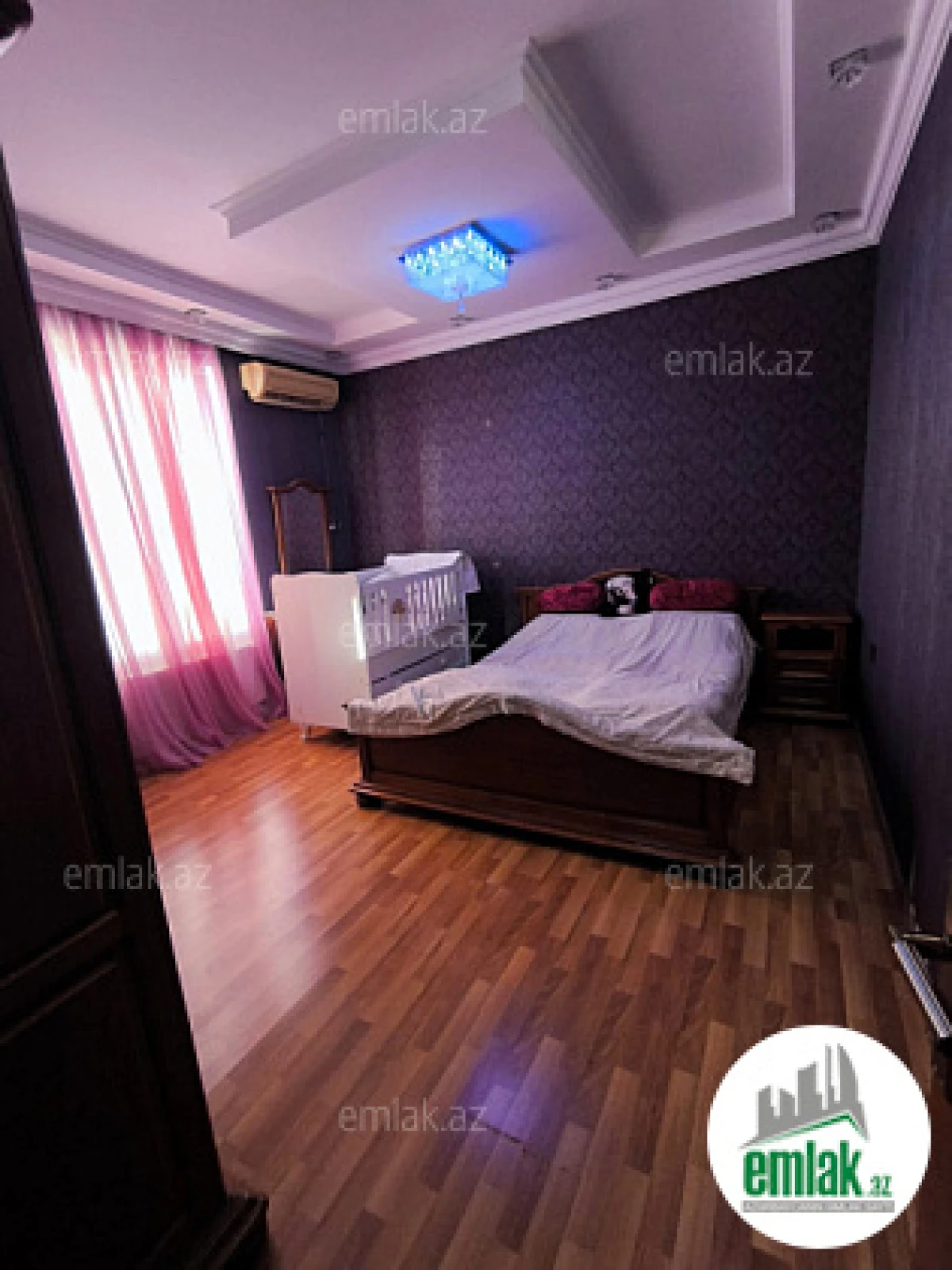 Satılır 4 otaqlı həyət evi 180 m²
