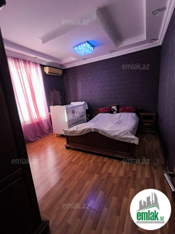 Satılır 4 otaqlı həyət evi 180 m²