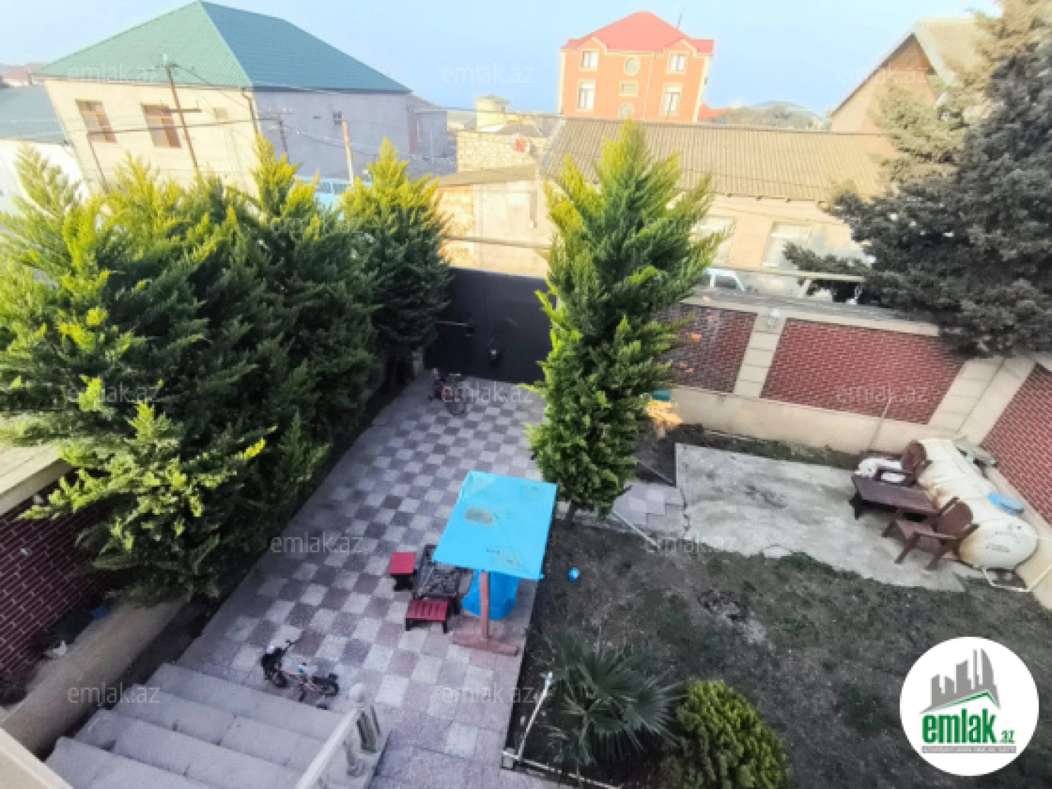 Satılır 4 otaqlı həyət evi 180 m²