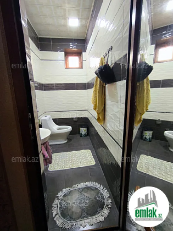 Satılır 4 otaqlı həyət evi 180 m²