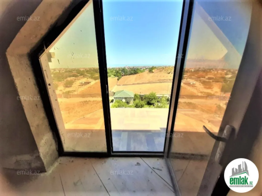 Satılır 7 otaqlı həyət evi 510 m²