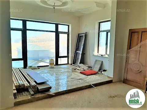 Satılır 7 otaqlı həyət evi 510 m²