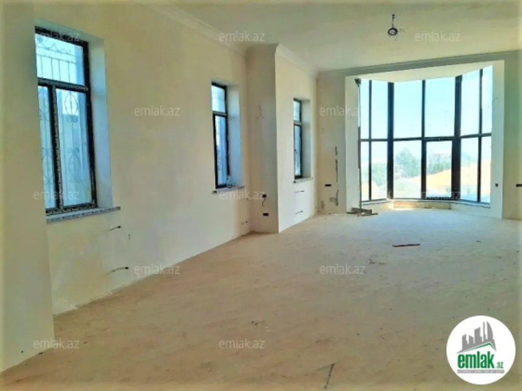 Satılır 7 otaqlı həyət evi 510 m²