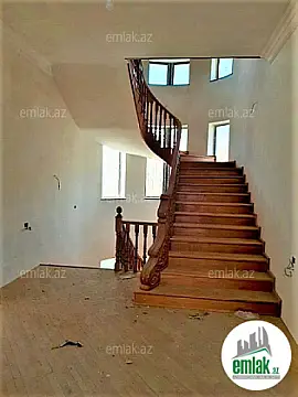 Satılır 7 otaqlı həyət evi 510 m²