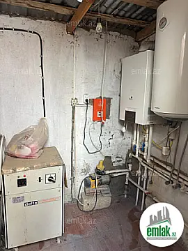 Satılır 4 otaqlı həyət evi 175 m²