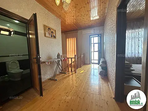 Satılır 4 otaqlı həyət evi 175 m²