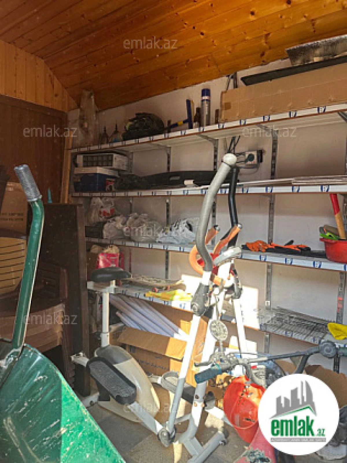 Satılır 4 otaqlı həyət evi 175 m²