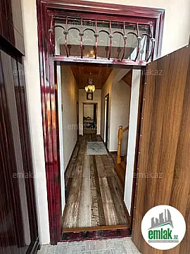 Satılır 4 otaqlı həyət evi 175 m²