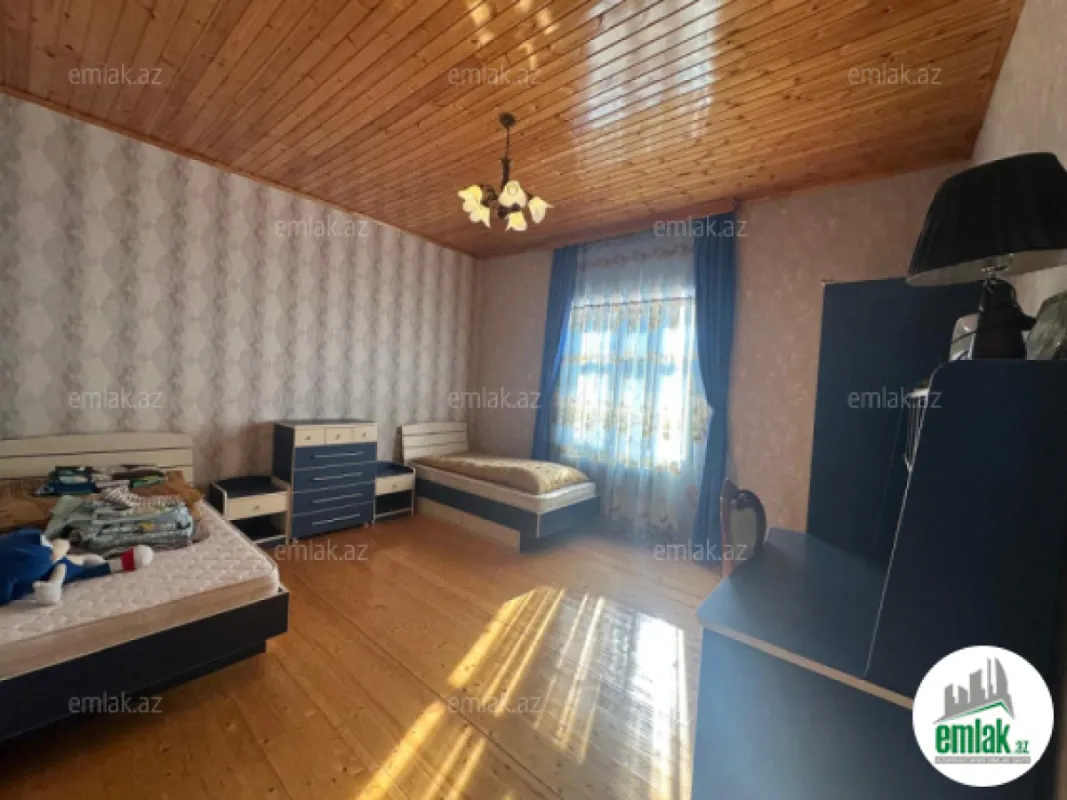 Satılır 4 otaqlı həyət evi 175 m²