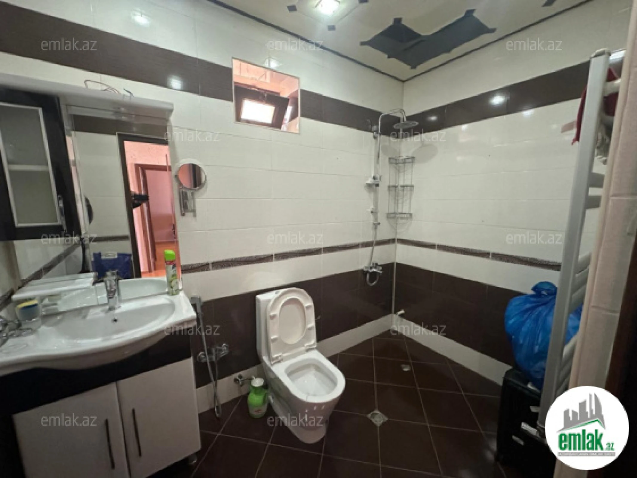 Satılır 4 otaqlı həyət evi 175 m²