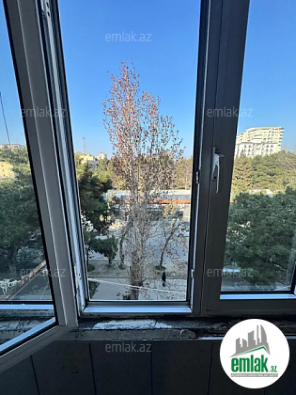 Satılır 2 otaqlı köhnə tikili 55 m²