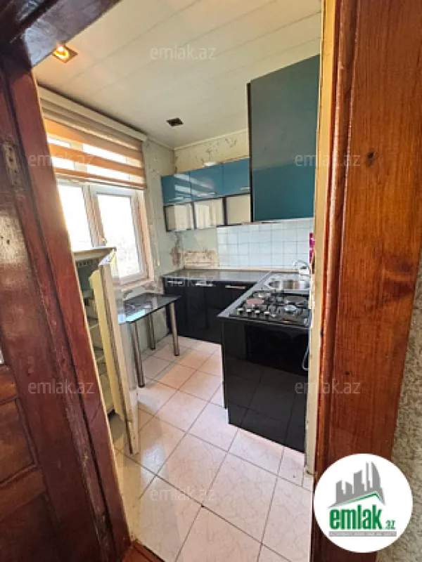 Satılır 2 otaqlı köhnə tikili 55 m²