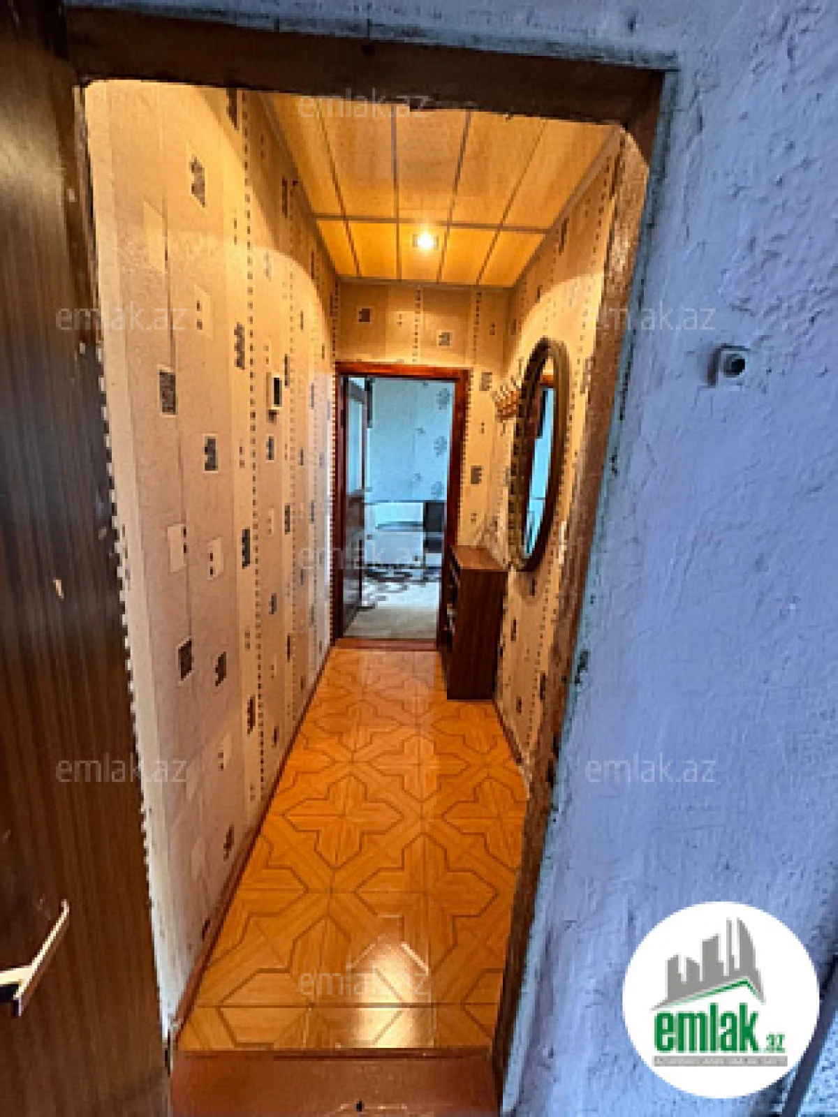 Satılır 2 otaqlı köhnə tikili 55 m²