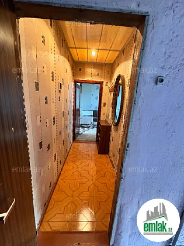 Satılır 2 otaqlı köhnə tikili 55 m²