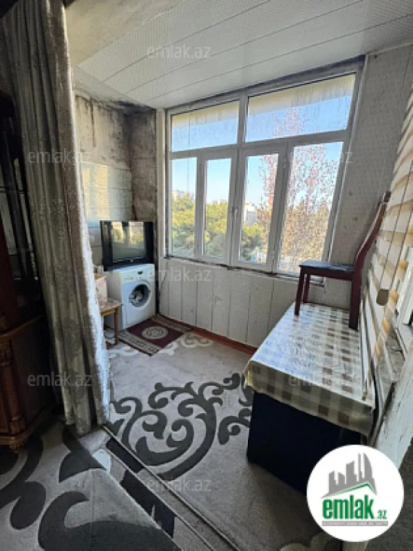 Satılır 2 otaqlı köhnə tikili 55 m²